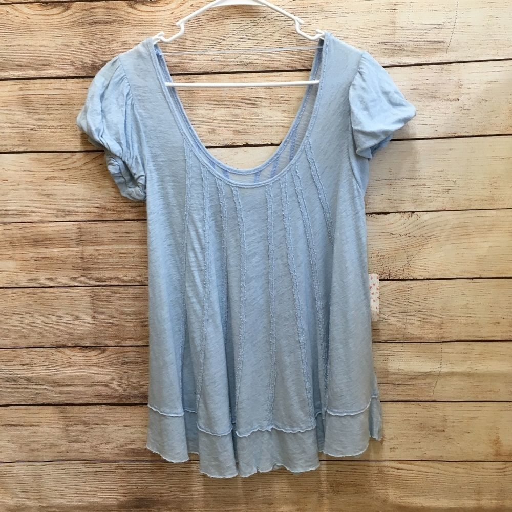NEW WITH TAGS WE THE FREE NEW STAR LINEN BLEND TOP IN PERIWINKLE BLUE